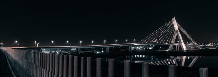 Pont Alasanne Ouattara The Alassane Ouattara Bridge is a cable-stayed road bridge in Abidjan, Côte d'Ivoire. It links the communes of Cocody and Plateau. It is the city's fifth bridge.